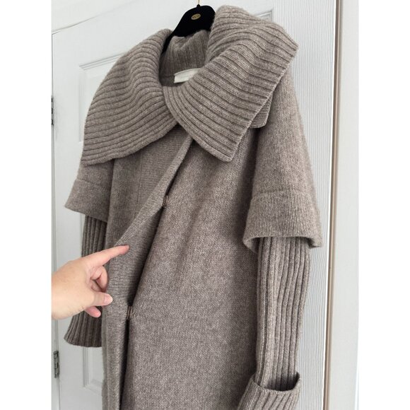 Donna Karan Wool/Cashmere Cardigan Coat in Taupe, size M/L - Picture 3 of 8